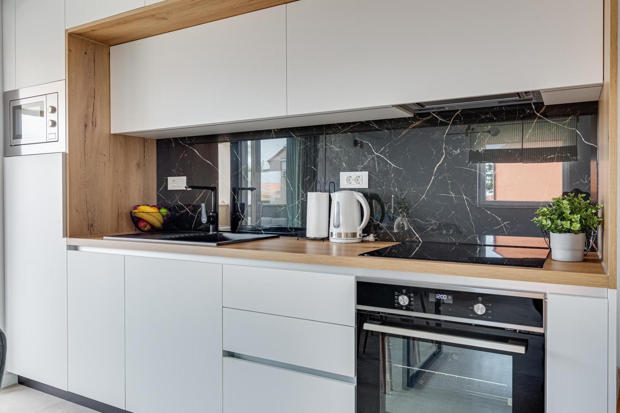 Salt Bloom Apartments Nin Bagian luar foto