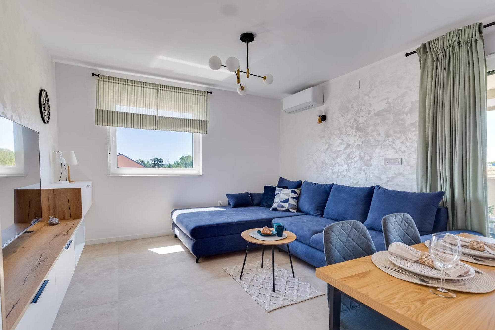 Salt Bloom Apartments Nin Bagian luar foto